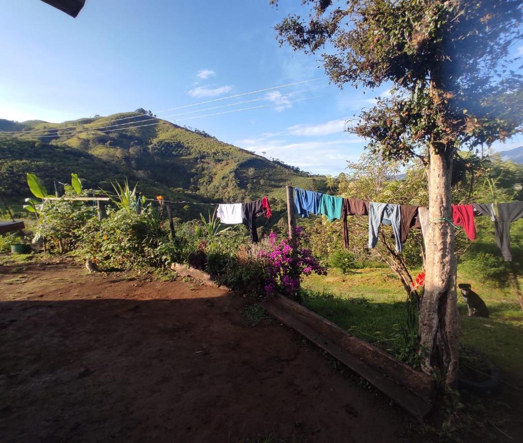 Patricia And Ned'S Cloud Forest Farm Cotacachi Εξωτερικό φωτογραφία